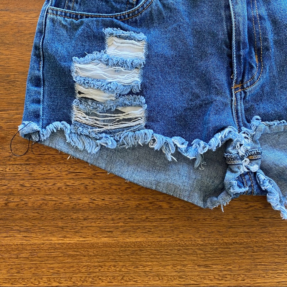 O2 Denim Dark Jean Distressed Short Medium - Picture 5 of 12